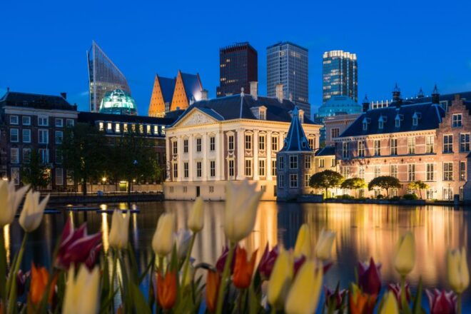 The Hague: Highlights Self-Guided Scavenger Hunt and Tour - Important Information