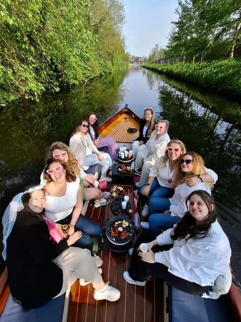 The Hague: individual tickets for an electric boattour! - The Sum Up: Who Will Love This Tour?