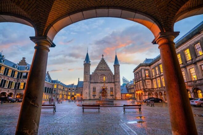 The Hague: Insta-Perfect Walk With a Local - Meeting Point and Starting Location