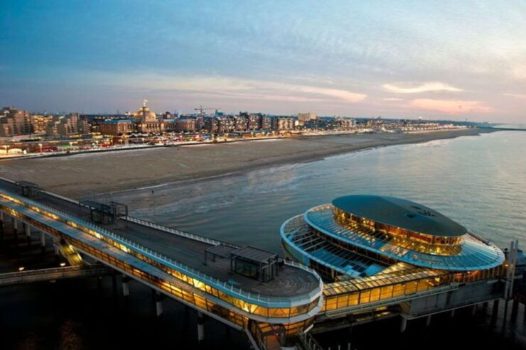 The Hague: Private Custom Tour With a Local Guide - Experience