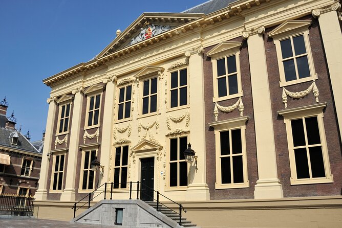 The Hague Scavenger Hunt and Sights Self-Guided Tour - Meeting and Pickup