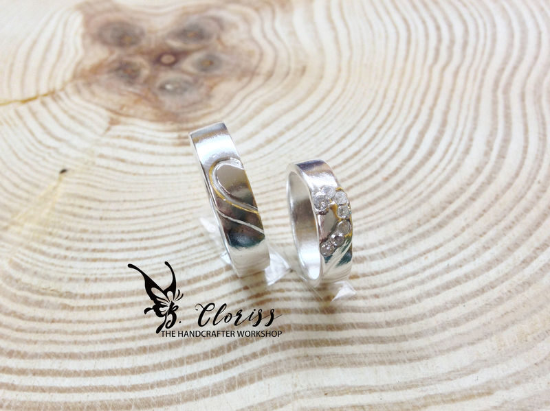 The Handcrafter Workshop | Metal Art, Pendant, Ring, Bangle, Leather, Pressed Flower - Pressed flowers, glue, and a finished accessory