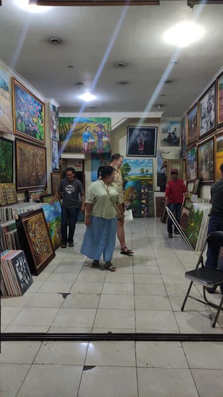 The heart of Bandung and Grand Mosque Guided Walking Tour - FAQ