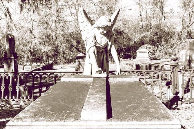 The Hidden Gem Cemetery Tour of Laurel Grove - Meeting and Pickup