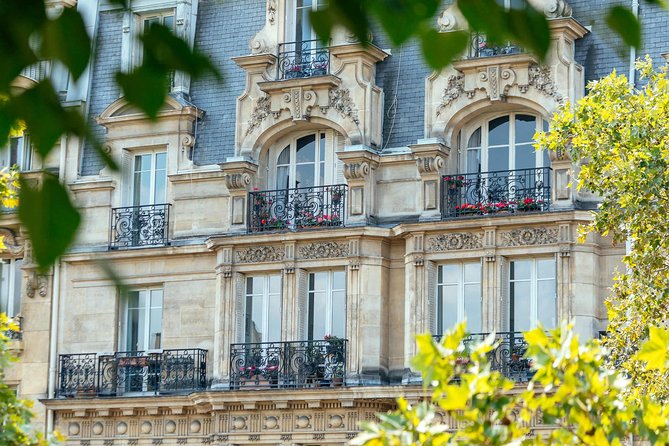 The History of Paris: Historical Le Marais Private Tour - Architectural Highlights