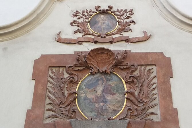 The House Signs of Old Prague: A Self-Guided Audio Tour - Cultural Significance of House Signs