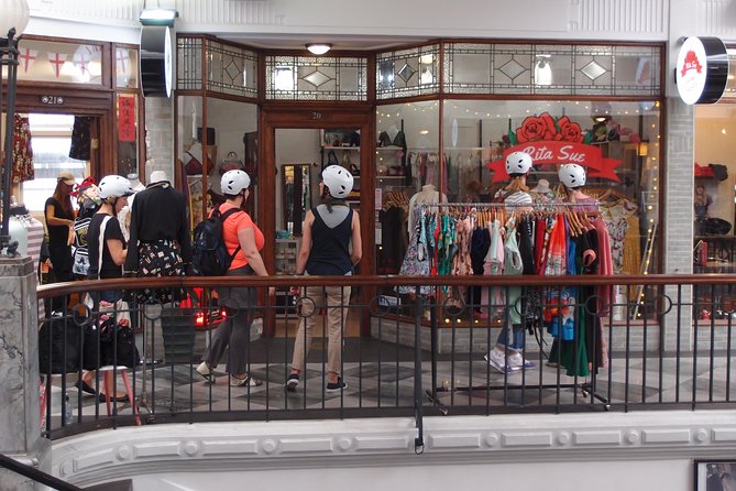 The Inside Loop: an Electric Bike Tour of Aucklands Coolest Neighborhoods - Experienced and Engaging Local Guide