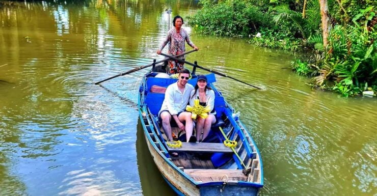 The Largest, Authentic Floating Market & Organic Chocolate - Exotic Fruits and Cocoa Farm