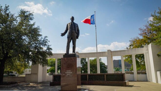 The Legacy Lives: Private Tour of JFK Assassination Sites - Key Sites and Museums to Explore