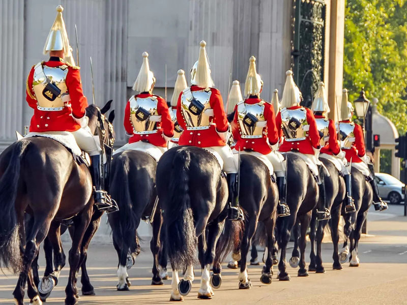 The London Pass by Go City with 100+ Attractions - Does the London Pass save money?
