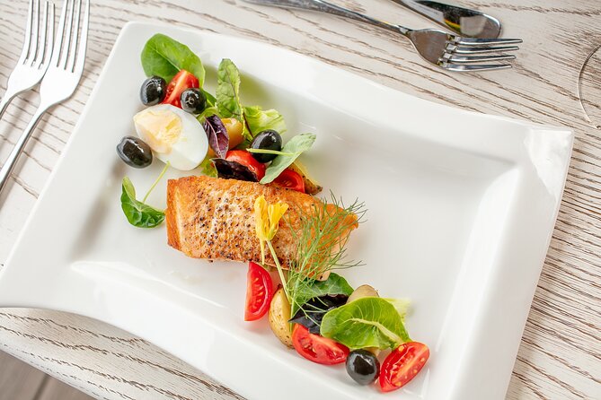 The Lookout Café Lunch In Victoria Falls - Frequently Asked Questions