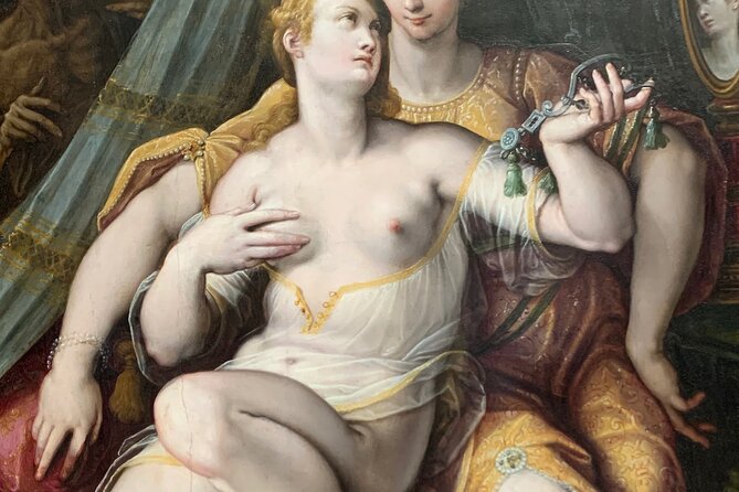 The Louvre: Art and Love. - Common Questions