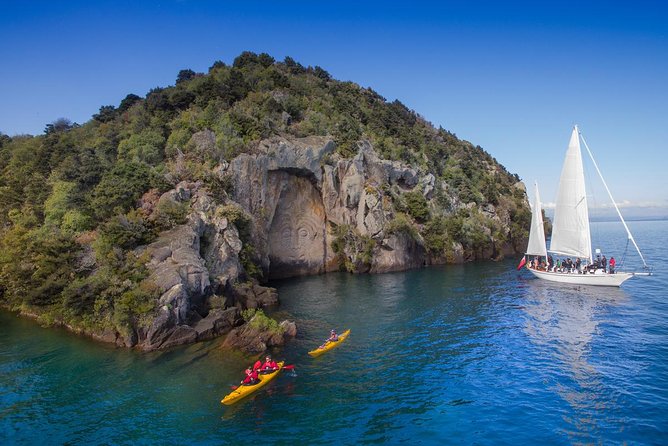 The Maori Carvings Half Day Kayak - Tour Details
