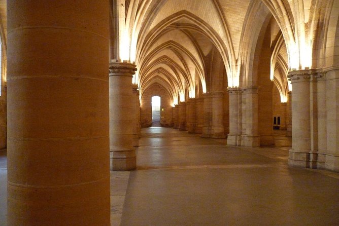 The Medieval Heart of Paris - History Walk (Small Group Tour) - Meeting Point and Tour Details