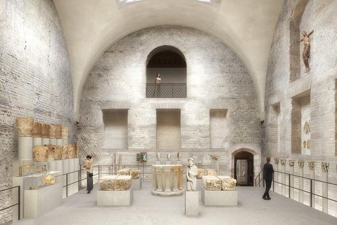 The Medieval & Romain Sights (Latino Quarter & Marais) - Exploring the Marais District