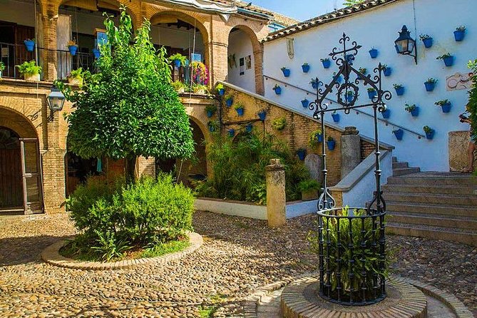 The Mosque Cathedral and Jewish Quarter Guided Tour in Cordoba - Tips for a Memorable Tour
