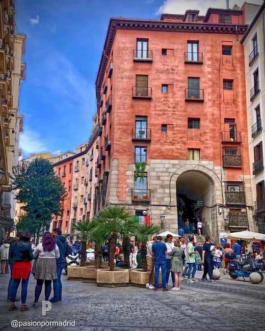 The most complete tour of Madrid: Austrias, Palace, and Cathedral. Local guides. - Final Thoughts