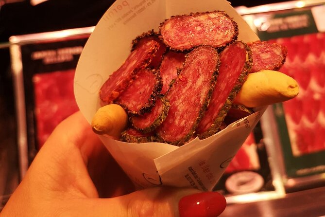 The Most Iconic Food Tour of the Old Town of Barcelona - Location and Landmarks