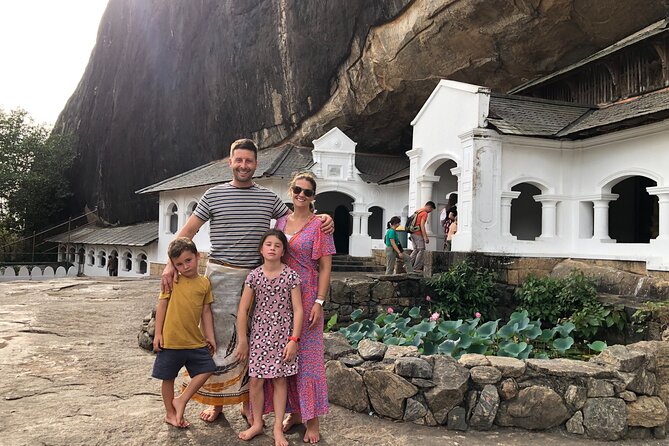 The Most Popular Personalized Round Tour in Sri Lanka-Day Charged - Itinerary