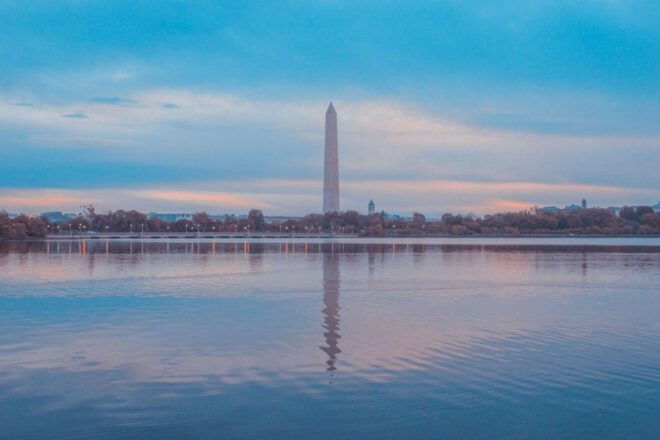 The National Mall: Walking In App Audio Tour (ENG) - Price