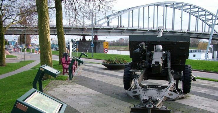 The Netherlands: WW2 Private Day Trip - Exploring Rotterdams WW2 Sites