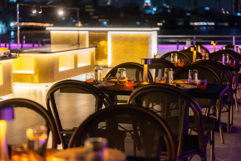The Newest Luxury 5 Star Bangkok Chaophraya Dinner Cruise - Music, Thai Dance, and a Party at the End