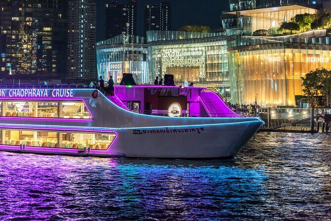 The Newest Luxury 5 Star Bangkok Chaophraya Dinner Cruise - The Value for Money