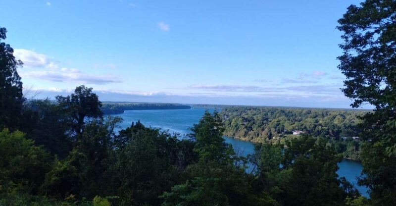 The Niagara On The Lake Experience Tour/W Winery - A Complete Look at the Niagara On The Lake Experience Tour/Winery