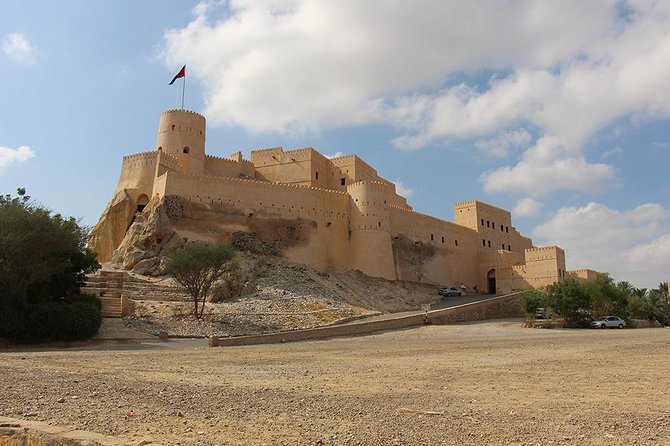 The North & Nakhl Half Day Tour From Muscat - Pickup Details