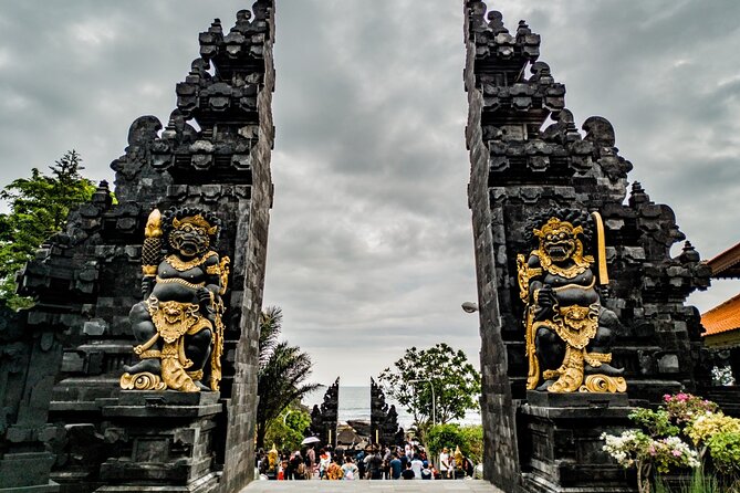 The Oceanside Temple of Tanat Lot - Spiritual Significance and History
