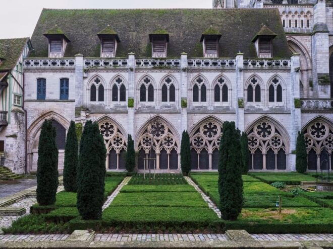 The OFFICIAL Rouen Tour : the 2-Hours Must-Sees - Accessibility Features