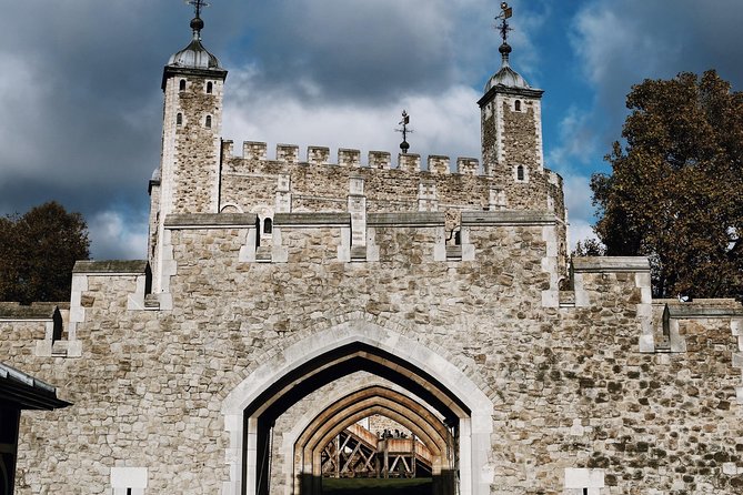 The Old City of London Guided Walking Tour - Semi-Private 8ppl Max - Directions