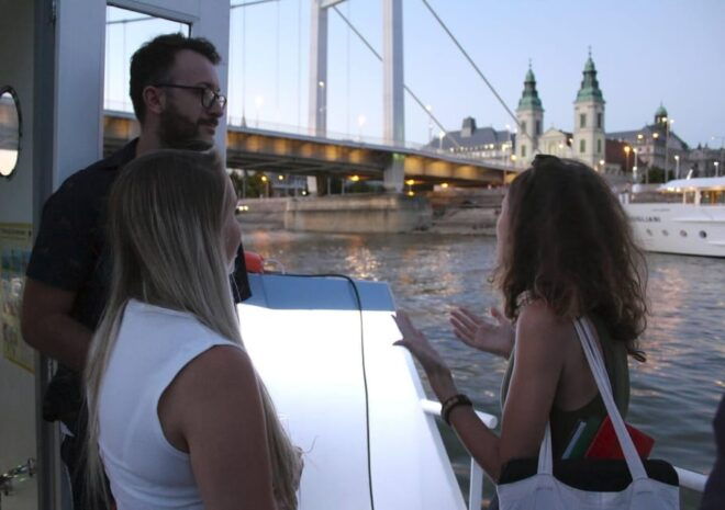 The Only Budapest Boat Cruise With Live Guiding (+Drink) - Customer Feedback and Ratings