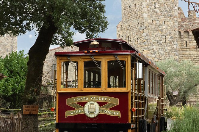The Original Napa Valley Wine Trolley "Up Valley" Castle Tour - Mixed Reviews