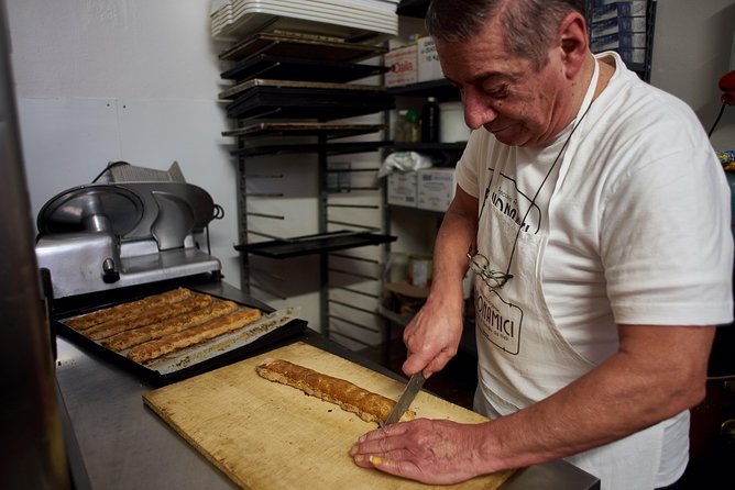 The Other Side of Florence Food Tour With Eating Europe - Oltrarno Neighborhood Exploration
