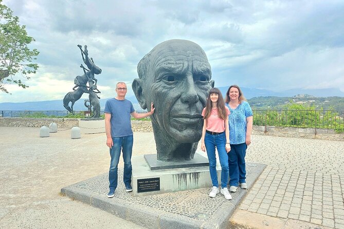 The Outback (French Riviera) - Common Questions