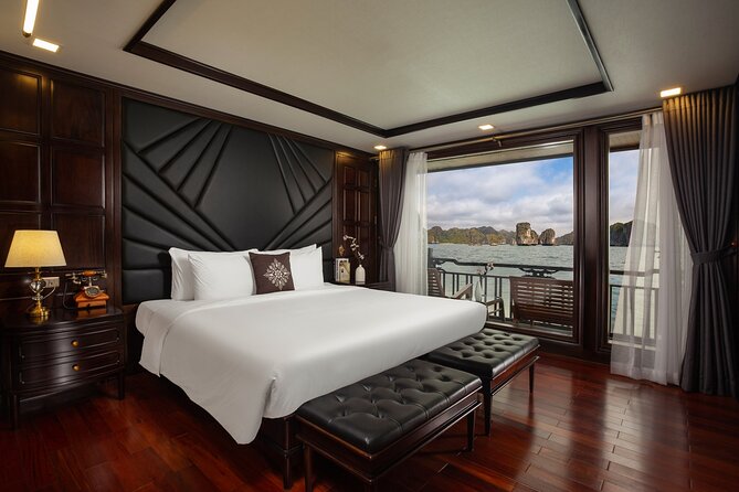 THE QUEEN LEGEND Cruise 5* Luxury 3D2N With 2 Ways Transfer - Common Questions