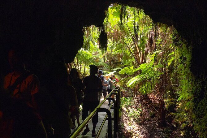 The Real Big Island: Volcanoes, Waterfalls, Beaches & Lunch - Exploring the Big Island: Volcanoes, Waterfalls, Beaches & Lunch — A Balanced Look