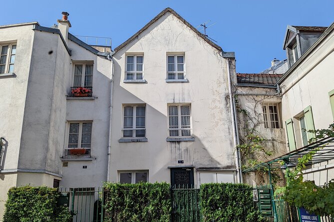 The Real Montmartre Private Tour - Bottled Water