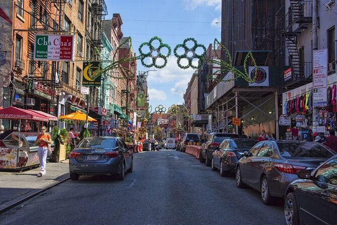 The Ride Theatre Bus and See 30+ NYC Top Sights Walking Tour - Good To Know