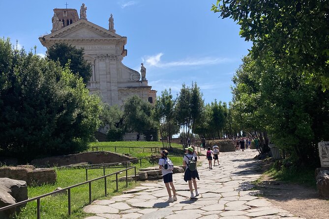 The Roman Forum Mystery: a Treasure Hunt for the Whole Family - User Reviews