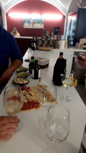 The Roman Tour & Wine tasting. - Visiting Old Religious and Cultural Spaces