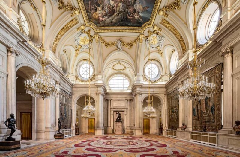 The Royal Palace of Madrid: Small Group Guided Tour - Introducing the Experience