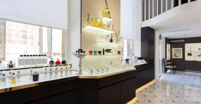 The Scents of Perfume in Paris - Exploring Parisian Scents