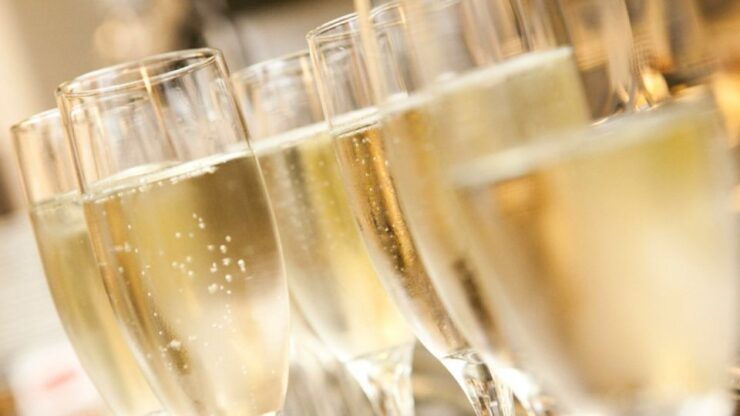 The Secret of Italian Bubbles - Taste & Learn to Distinguish - Sparkling Wine Regions in Italy