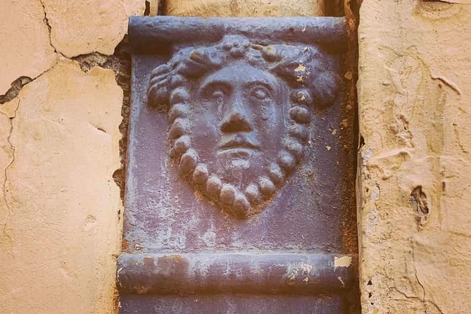 The Secret Valencia: Mysteries, Legends and Curiosities - Unveiling Valencias Hidden Mysteries