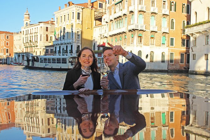 The Secrets of the Grand Canal - Boat Tour - Iconic Landmarks and History