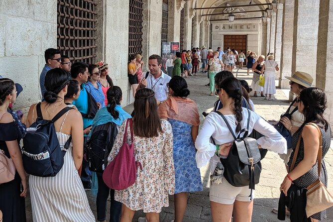 The Secrets of Venice: Introduction to the City & Gondola Ride - Meeting and Pickup Information