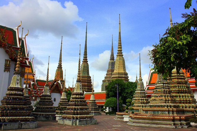 The Sights and Sounds of Bangkok From Hua Hin - Vibrant Shopping and Street Markets