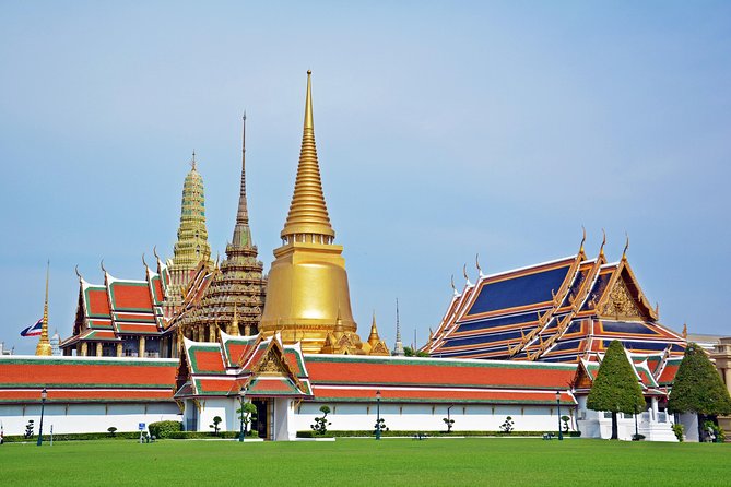 The Sights and Sounds of Bangkok From Hua Hin - Captivating Nightlife and Entertainment